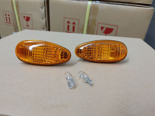 Mitsubishi LANCER EVOLUTION 5 - 9 AMBER / ORANGE FENDER LIGHTS